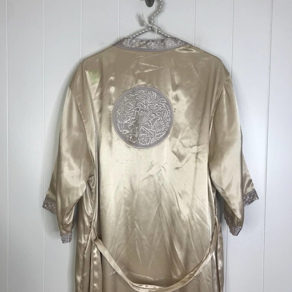 Cabernet Sleepwear Nightgown and Robe Set Champangne Color SZ M - Picture 11 of 16